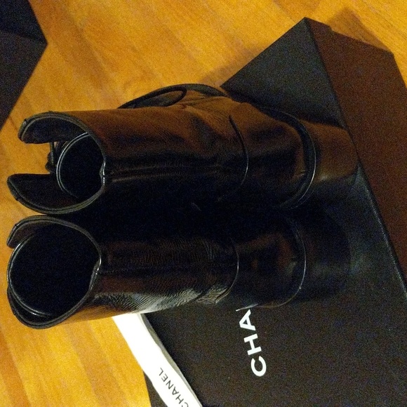 Chanel lace ups boot - Picture 6 of 16
